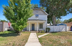 210 N 3rd St, Parma, ID 83660