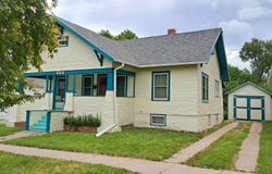 634 Chadron Avenue, Chadron, NE 69337