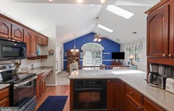 7131 MURRAY LN, ANNANDALE, VA 22003