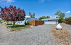16 Saint Andrews Drive, Yerington, NV 89447