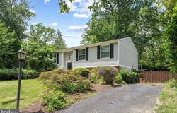 9117 HUNTING PINES PLACE, FAIRFAX, VA 22032
