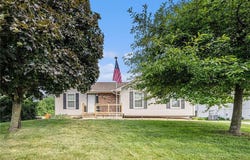 811 S Park Drive, Raymore, MO 64083