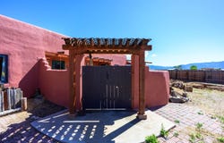 33 Garcia Ln, Taos, NM 87529