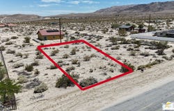101 Wilshire Ave, TWENTY-NINE PALMS, CA 92277