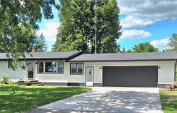2439 6th Street S, Sartell, MN 56377