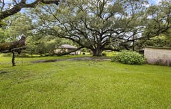 5427 32ND ST, Groves, TX 77619