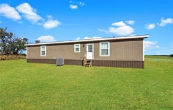 12327 N 1890 Road, Sayre, OK 73662