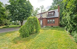 5 Kakely Street, Albany, NY 12208