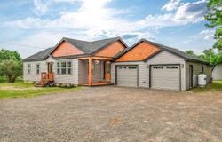 985 Main Road, Eddington, ME 04428