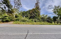 1303 McCormick Hwy, Greenwood, SC 29649