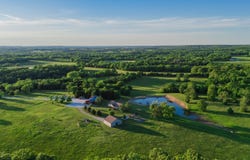 450 E 375th Road, Dunnegan, MO 65640