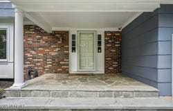 14 Kathy Street, Kendall Park, NJ 08824