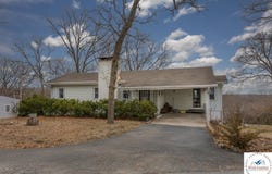 12136 Burton, Warsaw, MO 65355