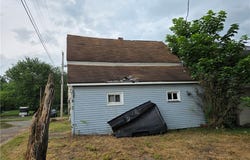 212 Thompson Street, Uhrichsville, OH 44683