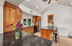 2 Pinehurst Dr, Boxford, MA 01921