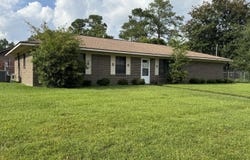 15708 Orleans Drive, Biloxi, MS 39532