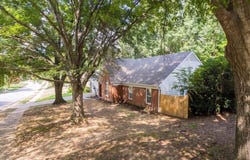 978 HUNTERS POINT Dr, Memphis, TN 38018