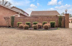 2733 Greenbriar Dr., Jonesboro, AR 72401-5943