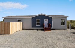 20886 E Sierra Drive, Mayer, AZ 86333