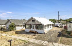212 8th Ave S, Buhl, ID 83316-1323