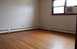 1321 Maple Street, Peru, IL 61354