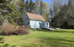 193 Dow Road, Deer Isle, ME 04627