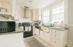 2131 Indiana Avenue, Savannah, GA 31404