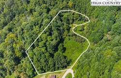 Yasmine Lane lot: 9, Vilas, NC 28692