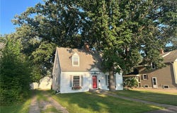 412 Park Street S, Mora, MN 55051