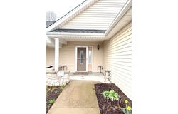 100 Westminster Dr, Ross Twp, PA 15229