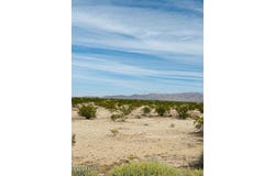 35205 Cattle Ln, Bouse, AZ 85325