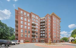 4480 MARKET COMMONS DRIVE, FAIRFAX, VA 22033