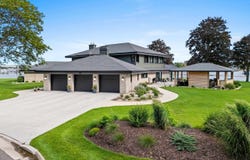 55 UTOPIA Circle, STURGEON BAY, WI 54235