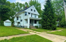 246 Lowell Avenue NE, Warren, OH 44483