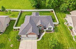30 Ellington Drive, Troy, IL 62294