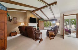 2213 SUNRISE Drive, APPLETON, WI 54914