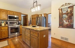 8463 Zanzibar Lane N, Maple Grove, MN 55311