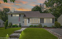 8 Bradford Road, East Brunswick, NJ 08816