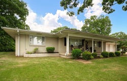 800 Grandview Heights, Conway, AR 72032