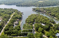 321 W Sugarlake Drive, Mound City, KS 66056
