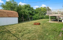 2910 Crowsnest Drive, Hobart, IN 46342