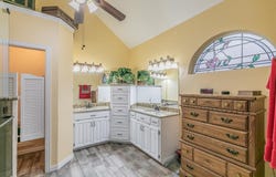 808 Majestic Oaks Court, Mansfield, TX 76063