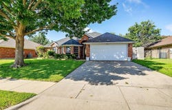 413 Jeffdale Drive, Burleson, TX 76028