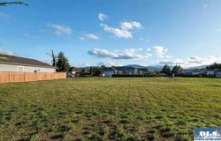 9999 Lindsay Ln, Sequim, WA 98382