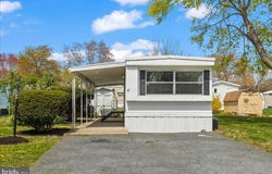 41 CHERRY LANE, CARLISLE, PA 17015
