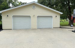 8864 N 1950 Blvd., Mount Carmel, IL 62863