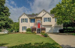 3870 Michaels Creek, Loganville, GA 30052