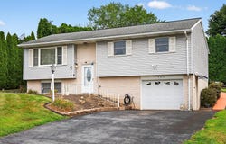 585 CHERRY STREET, LEBANON, PA 17046