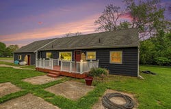 557 West James Street, Lawrence, MI 49064