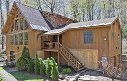 55 Mallard Dr, Becket, MA 01223